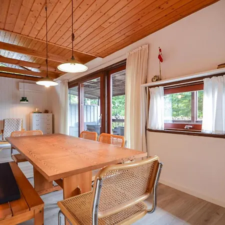 בית נופש 3 Bedroom Stunning In